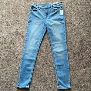 NWT Old Navy High Rise Super Skinny Light Wash Size 4